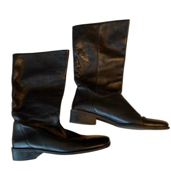 Naturalizer Boots Women’s 10N Black EUC 1” Heel Pull Up Leather Upper - Picture 1 of 6